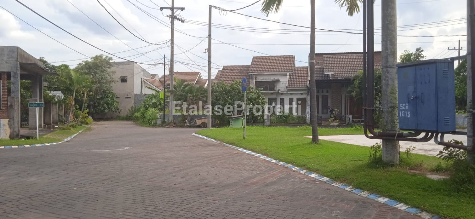 Foto properti Dijual Murah Rumah Hitung Tanah Di Perumahan Surya Residence Cluster Emerald Buduran Sidoarjo 6