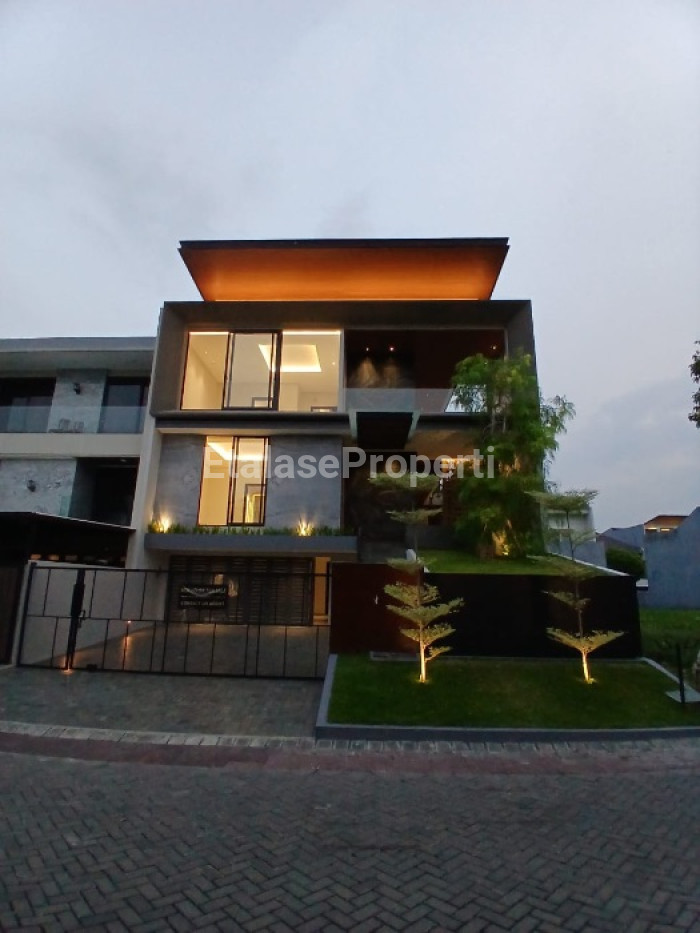 Foto properti NEW HOUSE MEWAH KONSEP VILLA DI BUKIT GOLF MEDITERANIA • SOMERSET DI AREA GOLF CITRALAND 1
