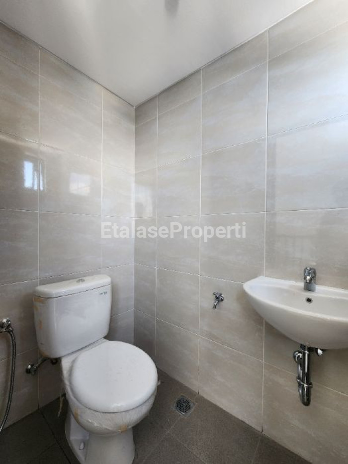 Foto properti SEWA Ruko One Arcade Ready 2 Unit Jejer 3
