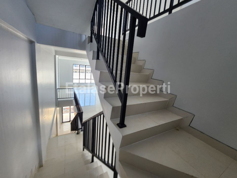 Foto properti SEWA Ruko One Arcade Ready 2 Unit Jejer 4