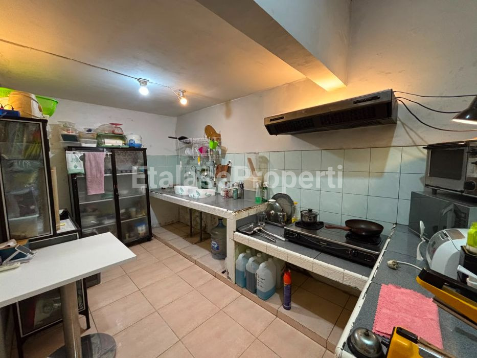 Foto properti Dijual Rumah Di Tengah Kota Dekat Ambengan 9