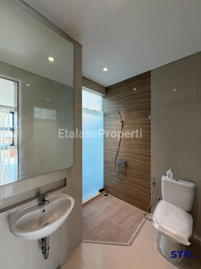 Foto properti BEST DEAL - Rumah Pakuwon City Cluster Grand Island Suvadiva Furnished Interior 10