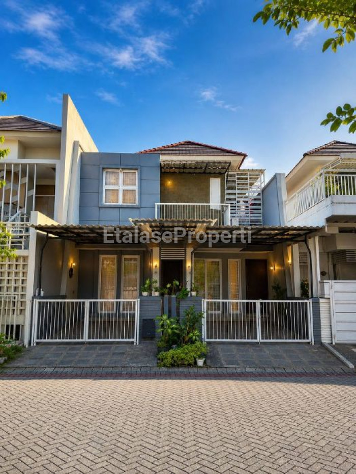 Foto properti Rumah Minimalis Pakuwon City Cluster Florence Dekat Mall 1