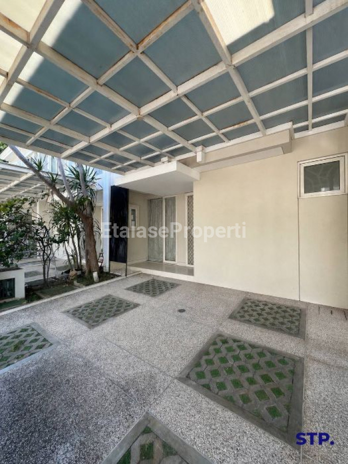 Foto properti Rumah Pakuwon City Grand Island Cluster Suvadiva Semi-furnished 2