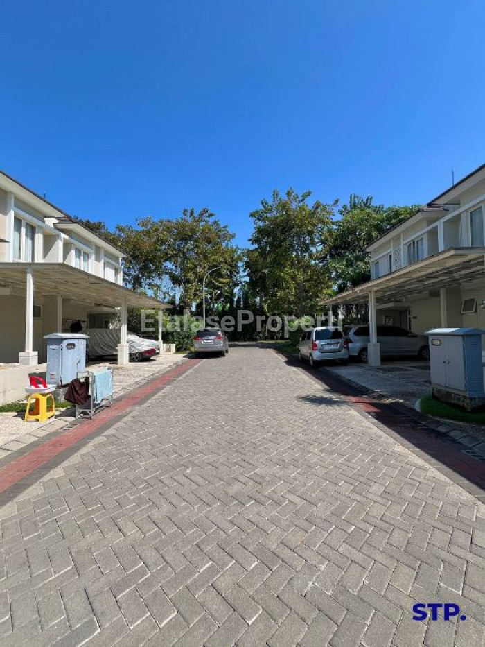 Foto properti Rumah Pakuwon City Grand Island Cluster Suvadiva Semi-furnished 3