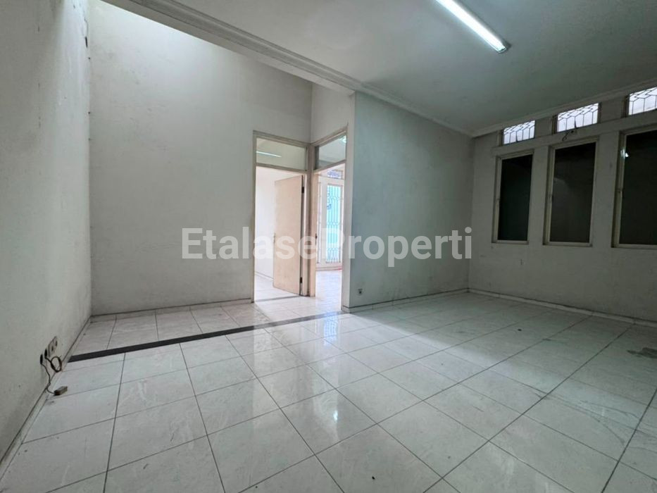 Foto properti Disewakan Rumah Usaha Jalan Teuku Umar Dekat Dr Sutomo 8