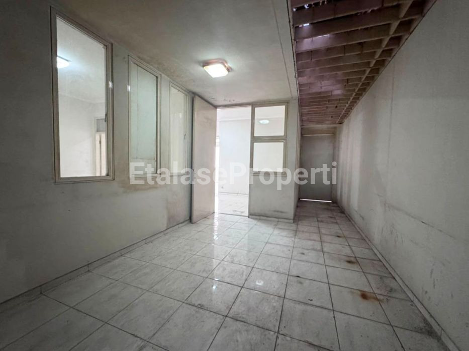Foto properti Dijual Rumah Usaha Jalan Teuku Umar Dekat Dr Sutomo 4