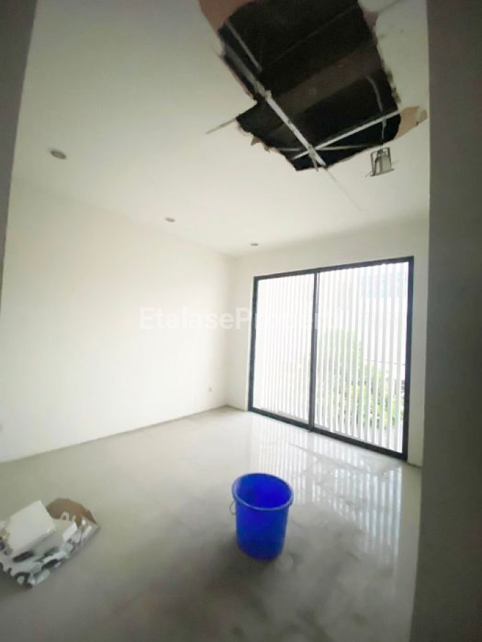 Foto properti Dijual Rumah Graha Natura Blok Depan Dekat Citraland 6