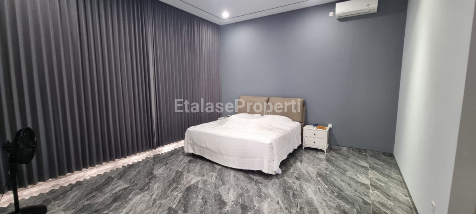 Foto properti Dijual Rumah Modern Split Level Di Citraland Waterfront Semi Furnished 5