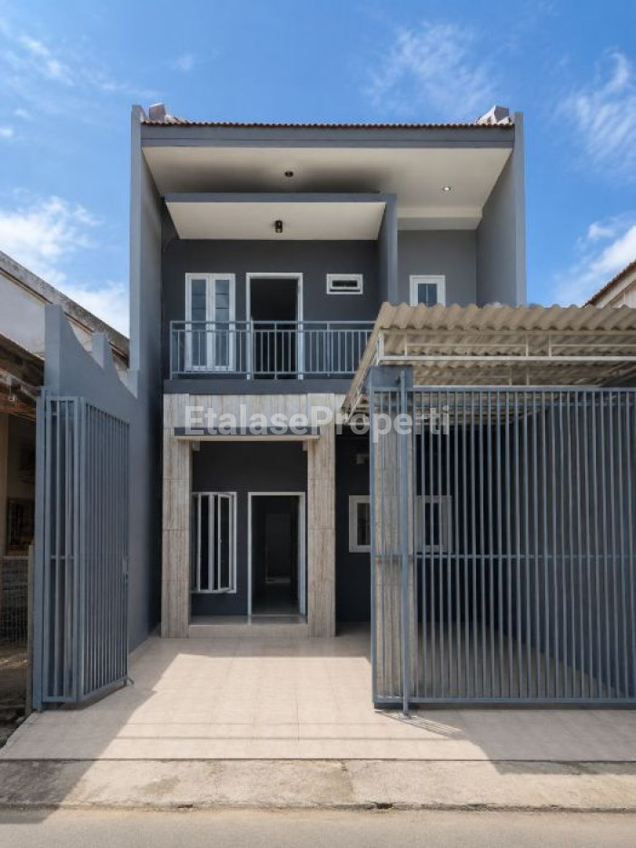 Foto properti Rumah Baru 2 Lantai Di Ploso Timur, Kalijudan 1