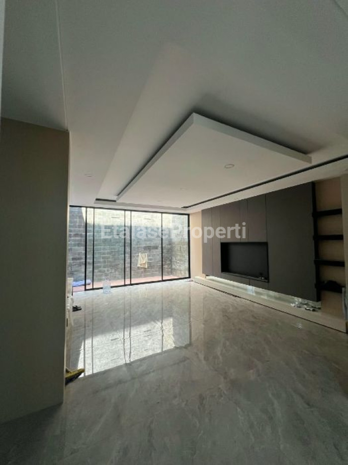 Foto properti Dijual Rumah  Wisata Bukit Mas 2 Rumah Minimalis Bagus Bonus Interior, Louvre 2