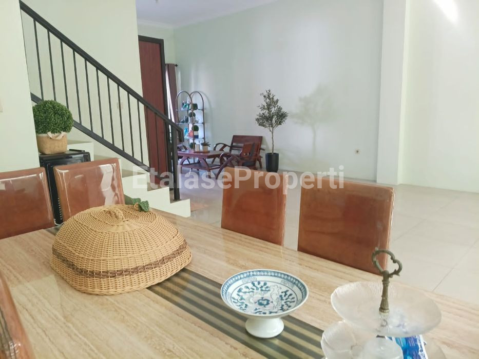 Foto properti Disewakan Rumah Jemur Andayani Siap Huni Dekat Sekolah Petra 2
