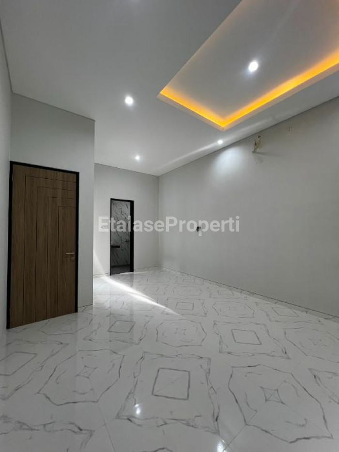 Foto properti JARANG ADA! Dijual Rumah Baru 1 Lantai Nirwana Eksekutif Wonorejo Permai Selatan 6