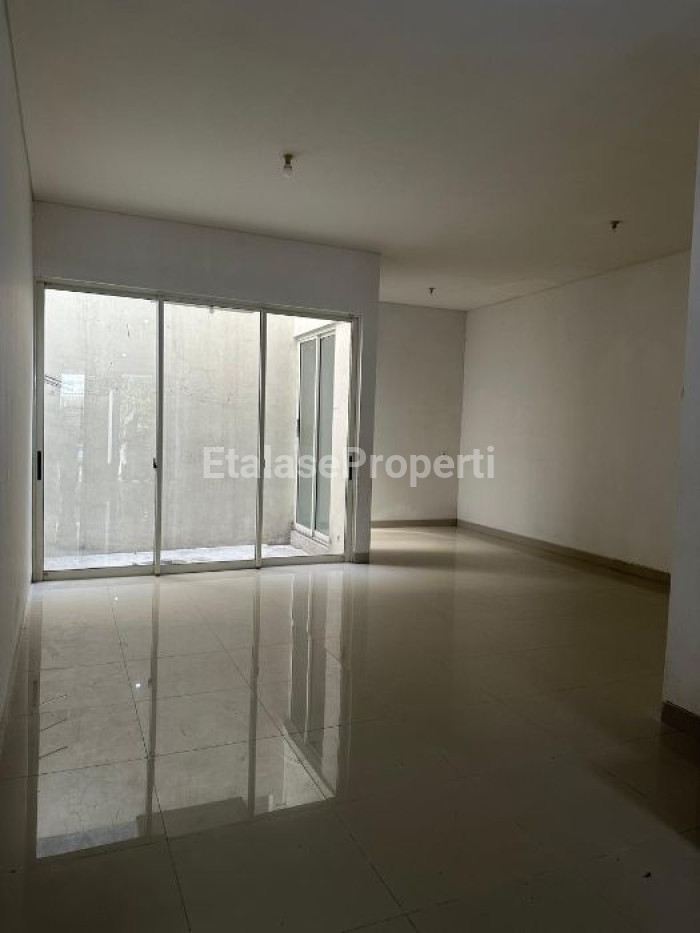 Foto properti DIJUAL RUMAH 2 LANTAI SIAP HUNI WISATA BUKIT MAS 2 GRAND PALAIS 3