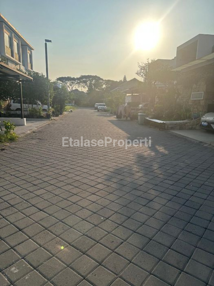 Foto properti DIJUAL Rumah 3 Lantai  Forest Mansion Siap Huni 6