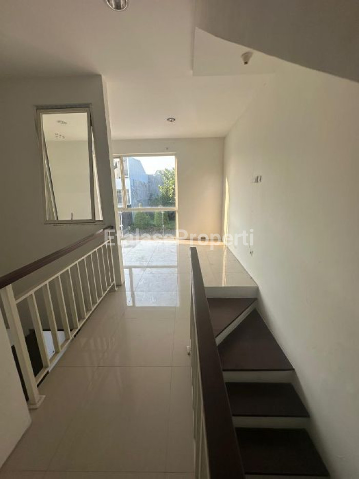 Foto properti DIJUAL Rumah 3 Lantai  Forest Mansion Siap Huni 7