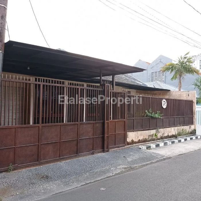 Foto properti JUAL/SEWA RUMAH Darmo Baru Barat  Surabaya Barat 4