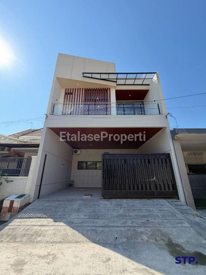 Foto properti Rumah Baru 2 Lantai Babatan Pantai, Kenjeran 1