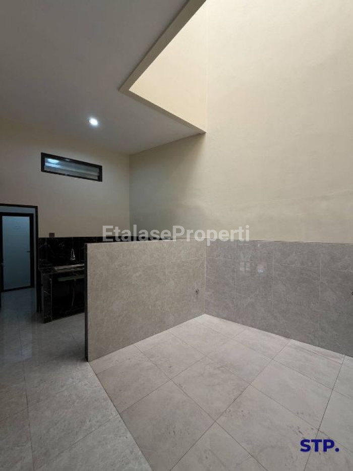 Foto properti Rumah Baru 2 Lantai Babatan Pantai, Kenjeran 5