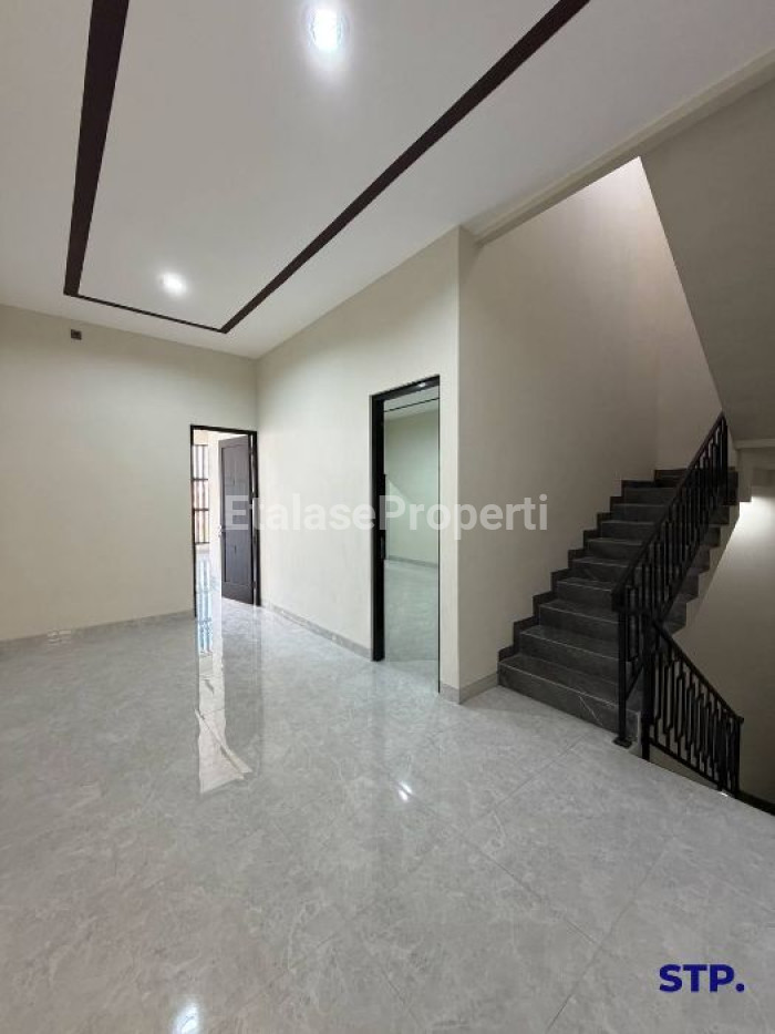Foto properti Rumah Baru 2 Lantai Babatan Pantai, Kenjeran 6