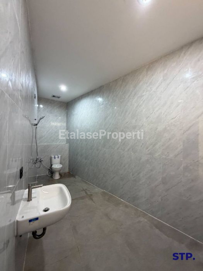 Foto properti Rumah Baru 2 Lantai Babatan Pantai, Kenjeran 9