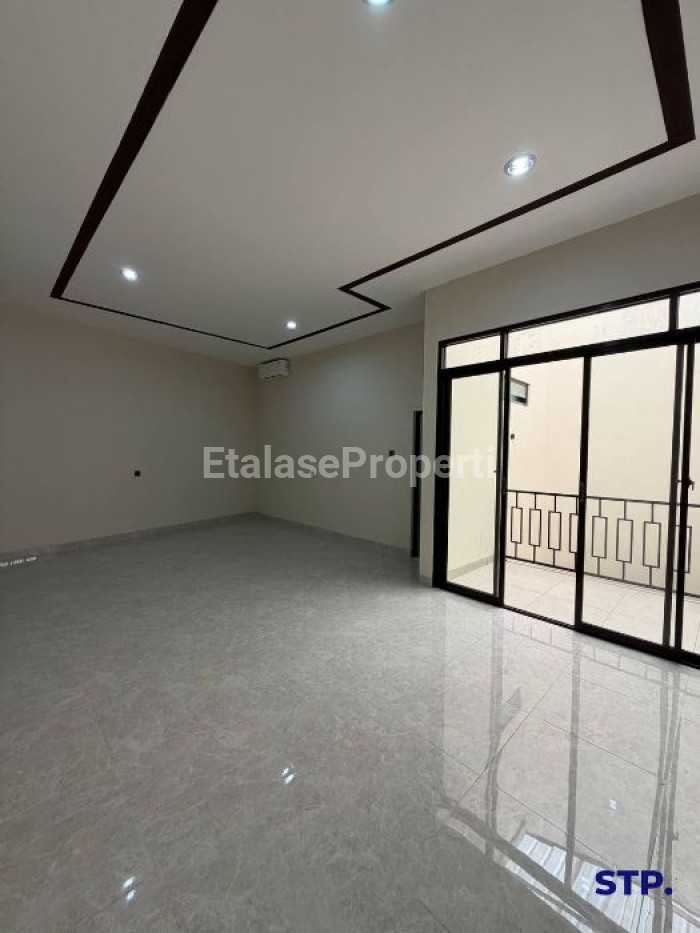 Foto properti Rumah Baru 2 Lantai Babatan Pantai, Kenjeran 10