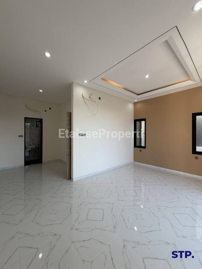 Foto properti Rumah Baru 2 Lantai Di Pakuwon City Cluster Sorrento 9