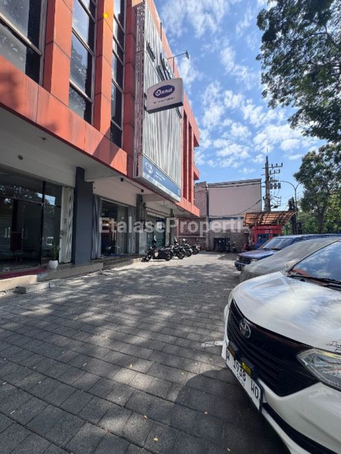 Foto properti RUKO 3 LT TERAWAT SIAP PAKAI DI RAYA MERR(IR.sOEKARNO) 2