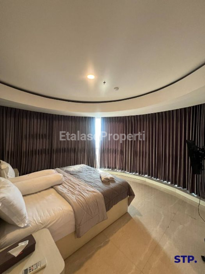 Foto properti Disewakan Apartemen One Icon 3 Bedroom Full Furnished, Corner Unit Lantai 38 5