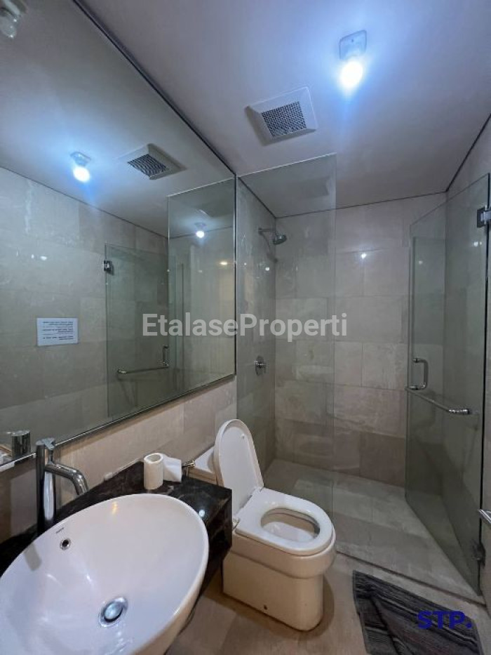 Foto properti Disewakan Apartemen One Icon 3 Bedroom Full Furnished, Corner Unit Lantai 38 9