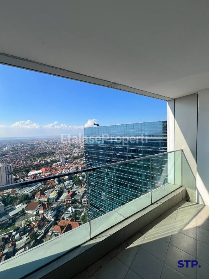 Foto properti Disewakan Apartemen One Icon 3 Bedroom Full Furnished, Corner Unit Lantai 38 10