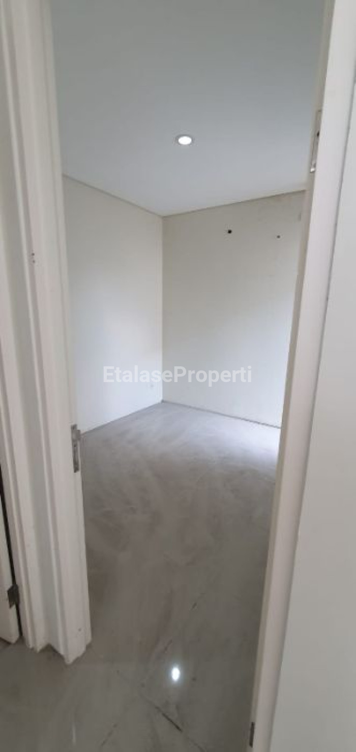 Foto properti DIJUAL / DISEWAKAN RUMAH SIAP HUNI DI NORTHWEST PARK, CITRALAND UTARA 4