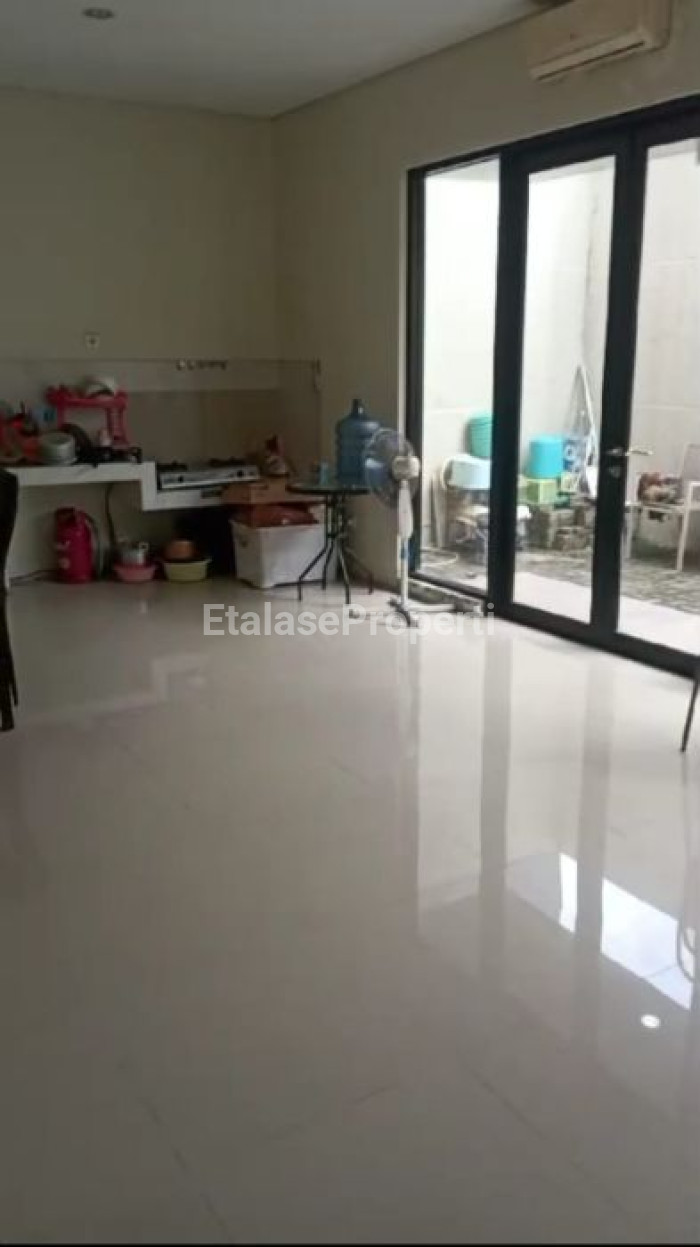 Foto properti DIJUAL/DISEWAKAN RUMAH SIAP HUNI DI NORTHWEST LAKE, CITRALAND UTARA 3