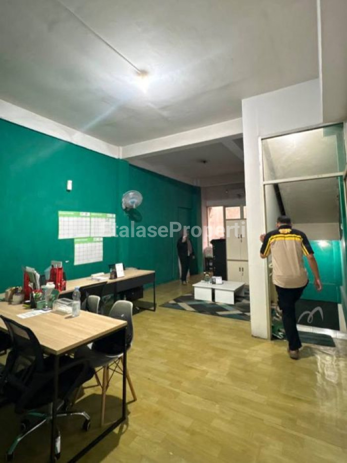 Foto properti Jual Ruko 3 Lantai Di Nginden Semolo Surabaya 6