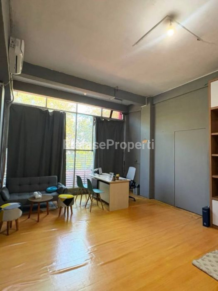 Foto properti Jual Ruko 3 Lantai Di Nginden Semolo Surabaya 8