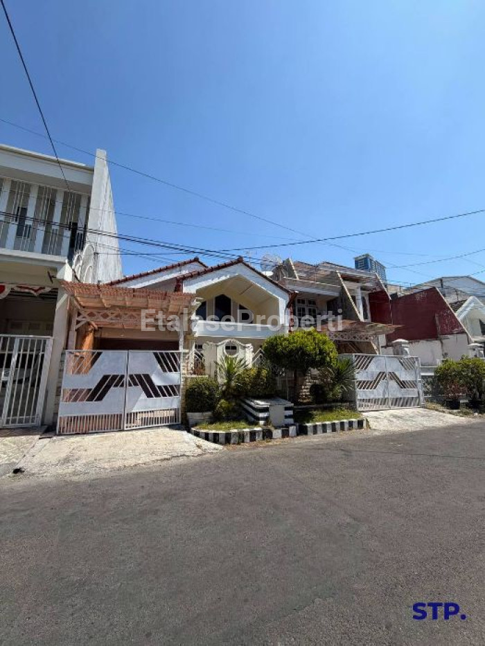 Foto properti Rumah Siap Huni Di Wisma Permai Barat Surabaya 2