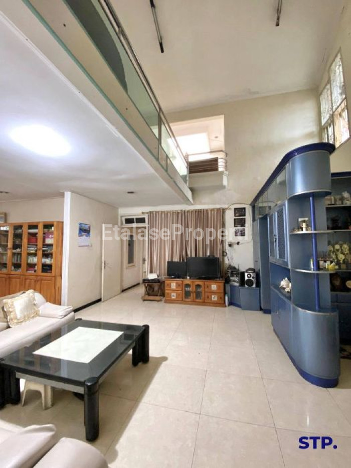Foto properti Rumah Siap Huni Di Wisma Permai Barat Surabaya 6
