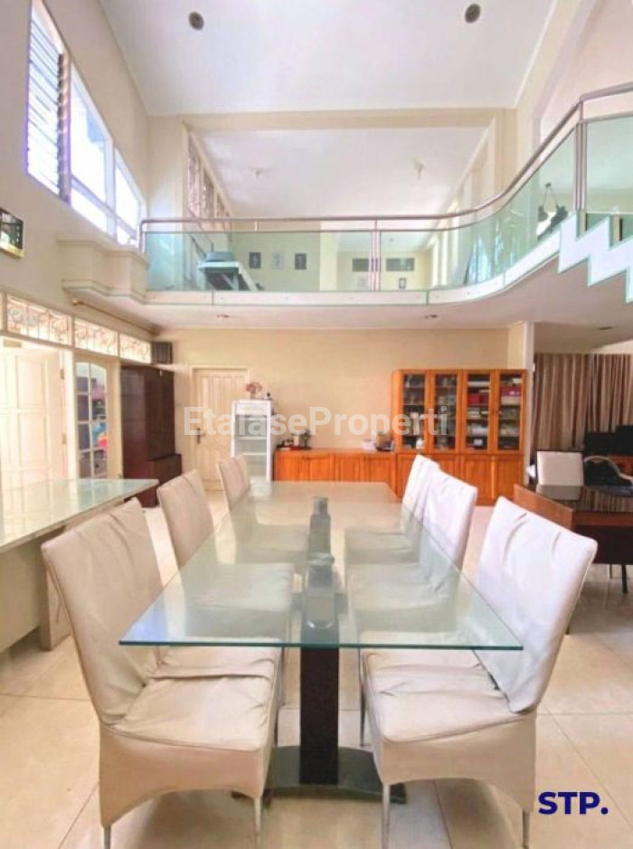 Foto properti Rumah Siap Huni Di Wisma Permai Barat Surabaya 7