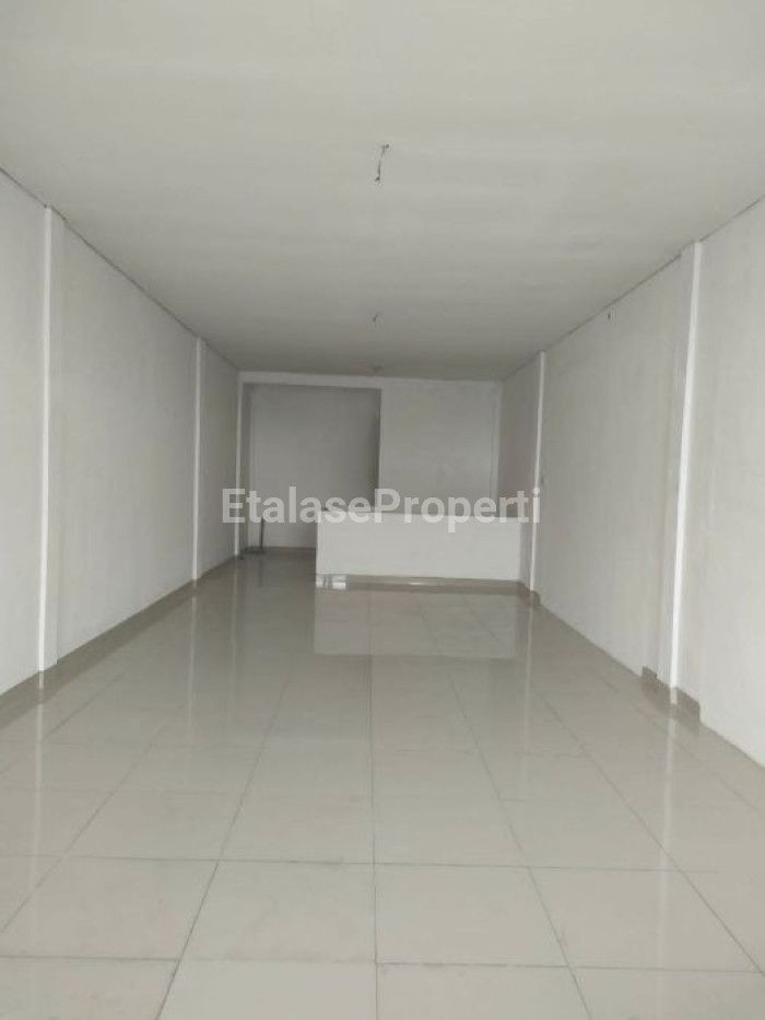 Foto properti Disewakan Ruko 3 Lantai Di 0 Jalan Raya Provinsi Gempol, Kab. Pasuruan 7