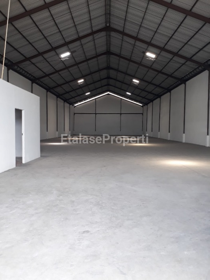 Foto properti DISEWAKAN GUDANG DI MUTIARA TAMBAK LANGON 3