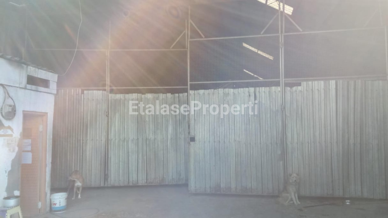 Foto properti DISEWAKAN GUDANG DI TANDES 2