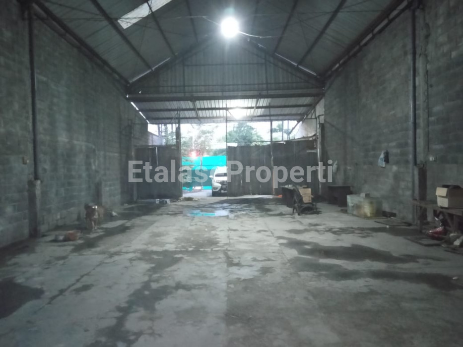 Foto properti DISEWAKAN GUDANG DI TANDES 3
