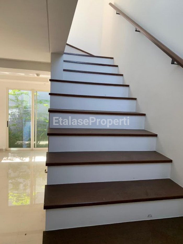 Foto properti Dijual Cepat Rumah Minimalis Baru Gress Graha Natura Cluster Edenia 2