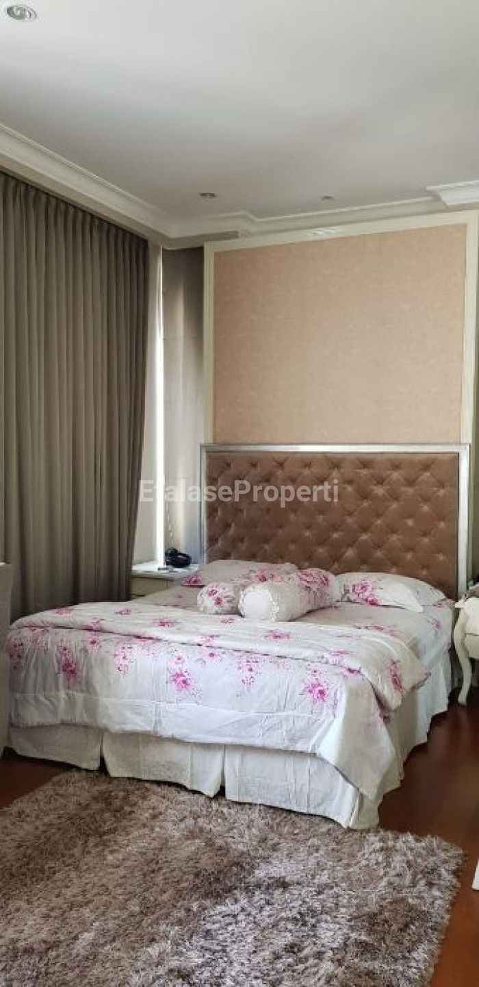 Foto properti Dijual Cepat Rumah Minimalis Pakuwon Indah, Cluster La Riz Embassy 5