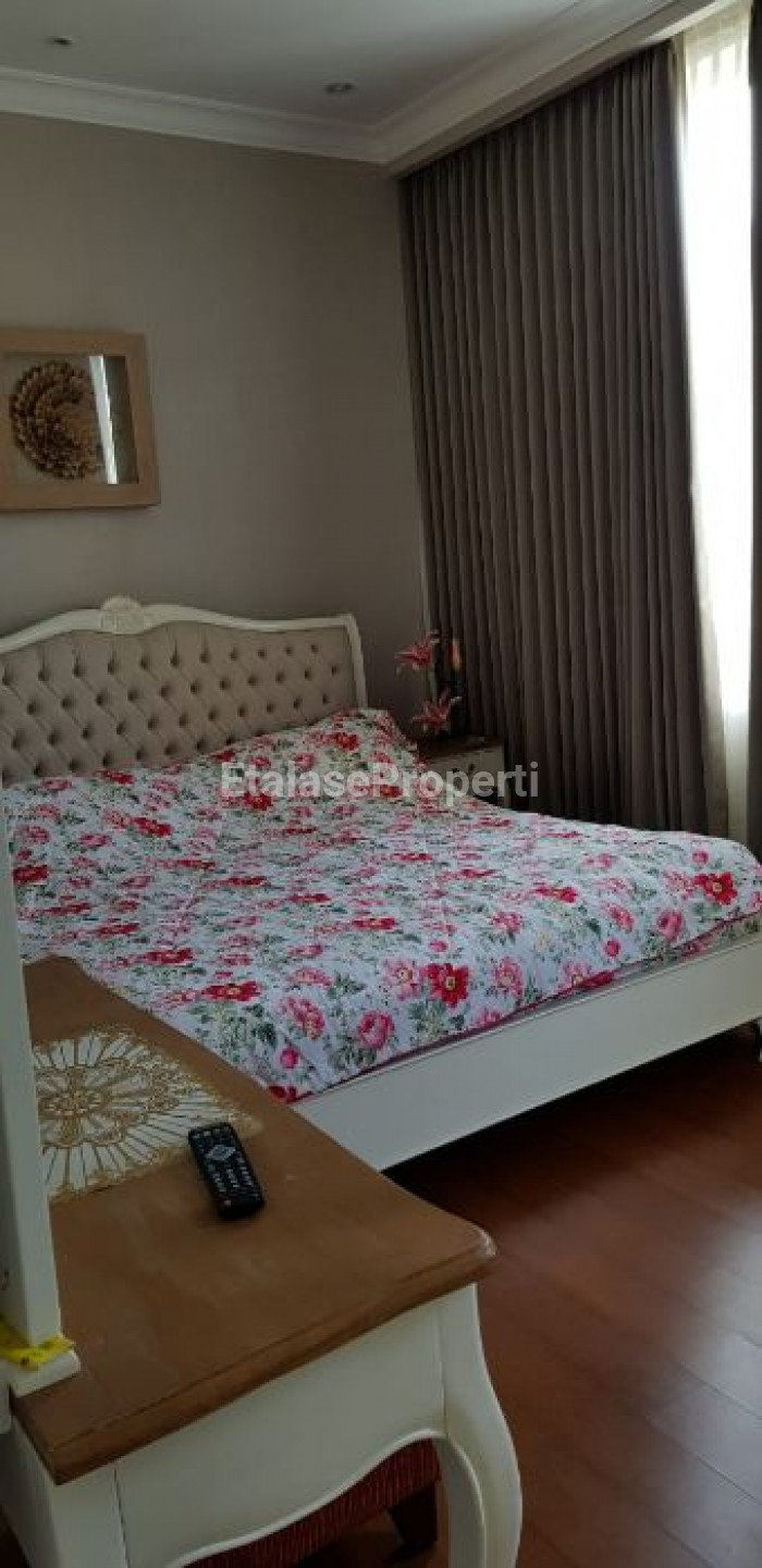 Foto properti Dijual Cepat Rumah Minimalis Pakuwon Indah, Cluster La Riz Embassy 6