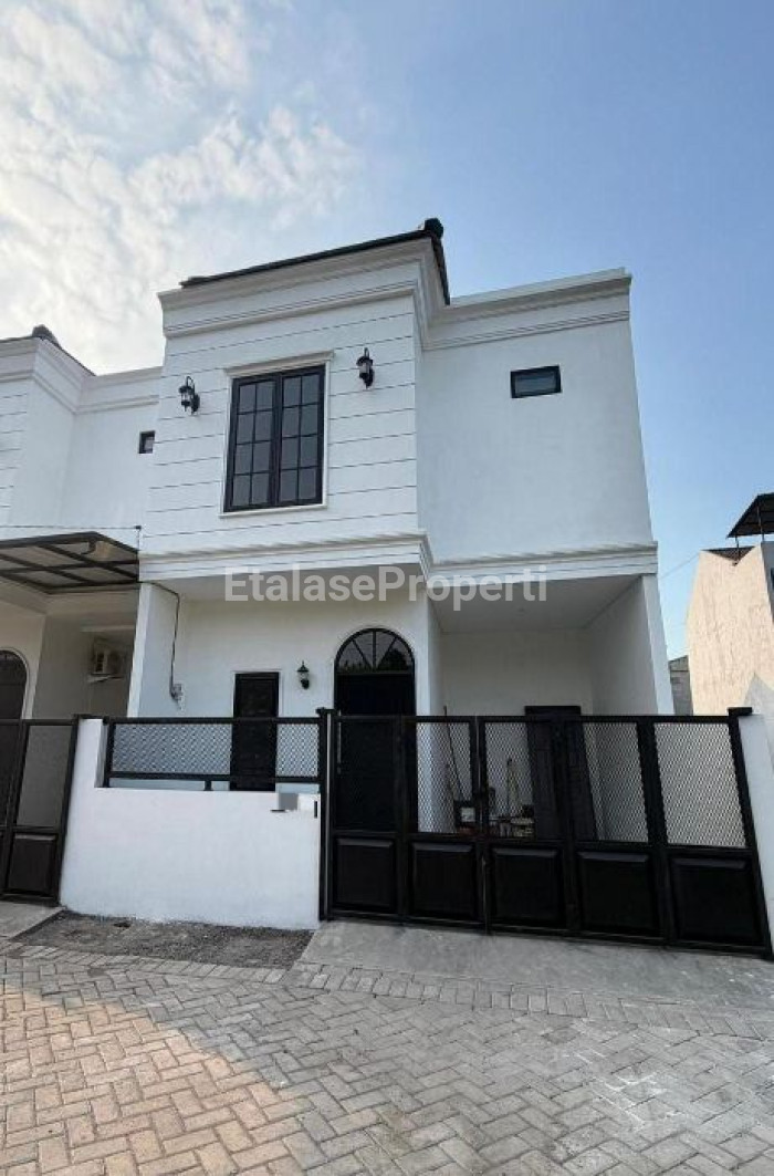 Foto properti Dijual Rumah Di Bumi Wonorejo Asri Rungkut Dekat Raya Merr 1