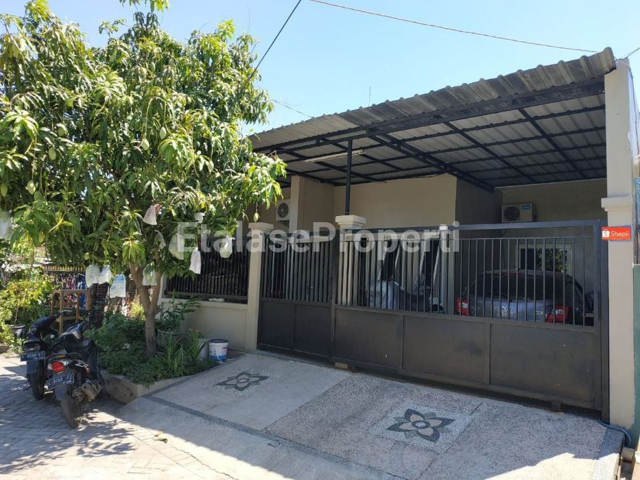Foto properti Dijual Rumah Terawat Di Medayu Utara Rungkut Dekat UPN 1