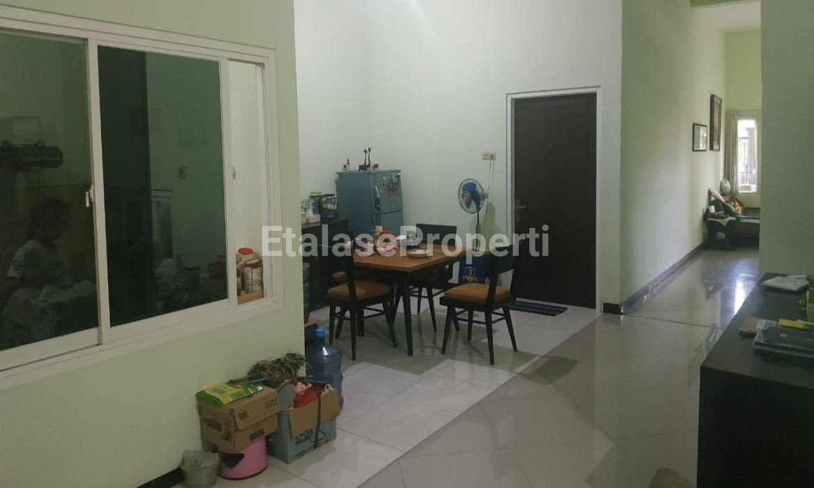 Foto properti Dijual Rumah Terawat Di Medayu Utara Rungkut Dekat UPN 3