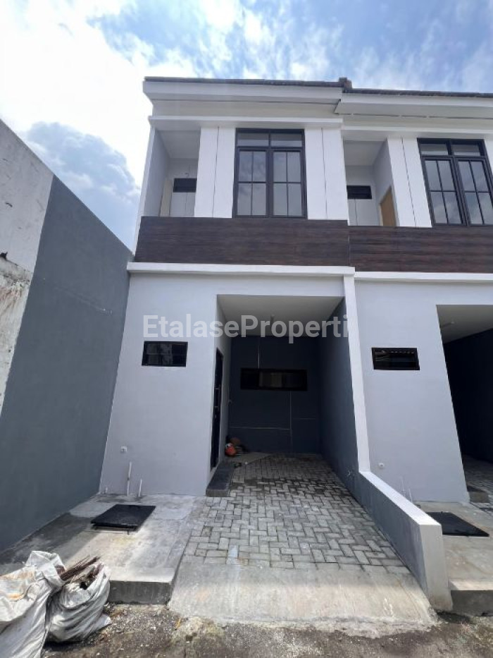 Foto properti Sisa 1 Unit - Rumah Baru 2 Lantai Wonorejo Selatan Bonus Gambar Interior 1
