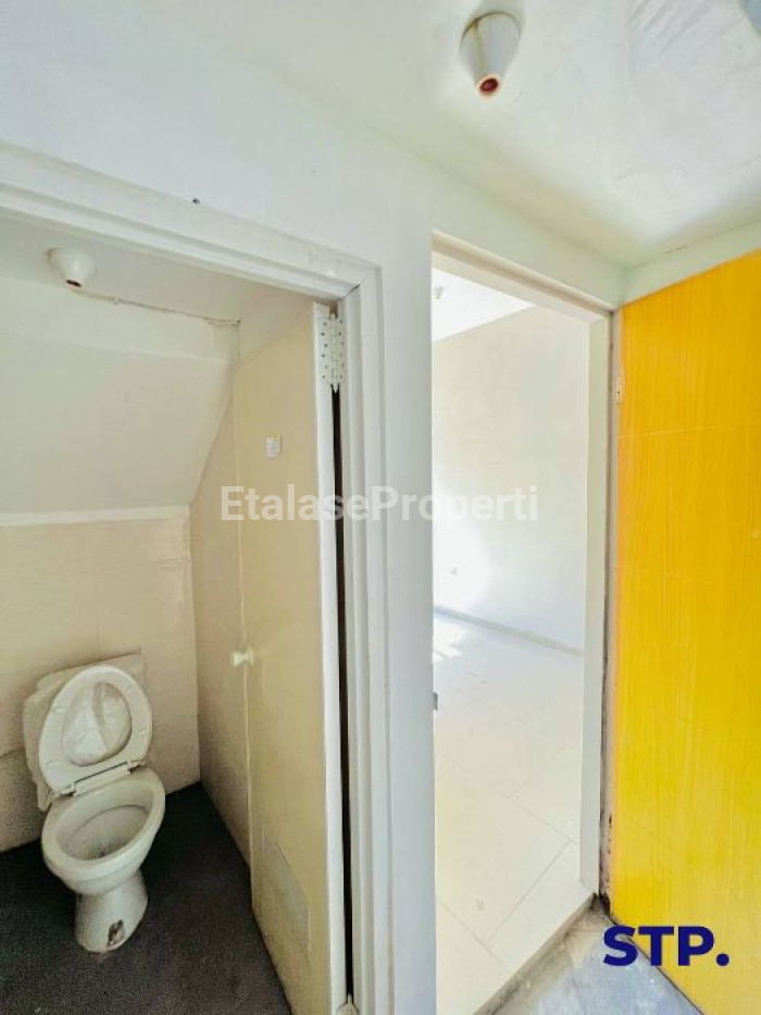 Foto properti Sisa 1 Unit - Rumah Baru 2 Lantai Wonorejo Selatan Bonus Gambar Interior 4